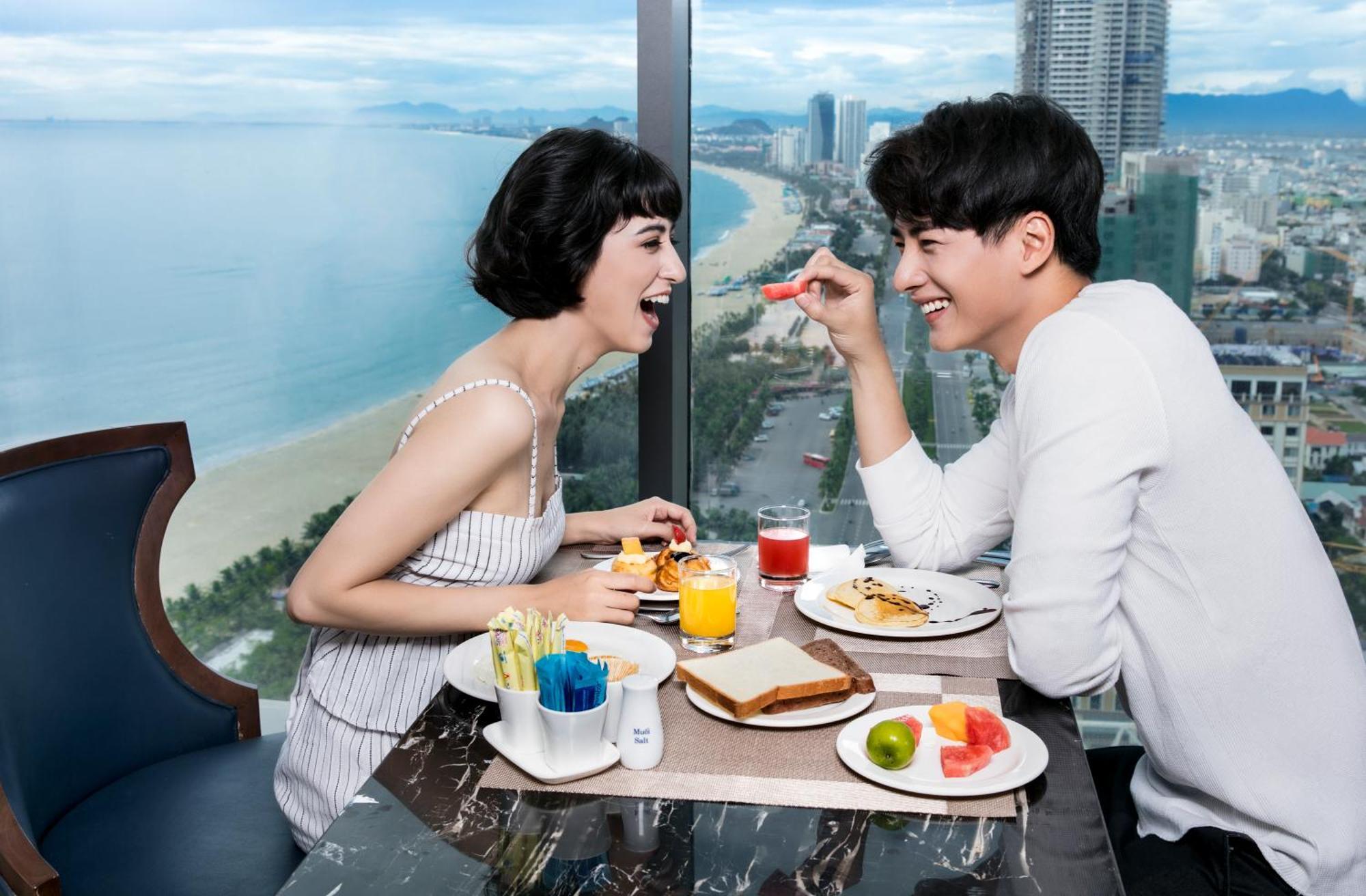 Altara Suites Da Nang by AHG Bagian luar foto