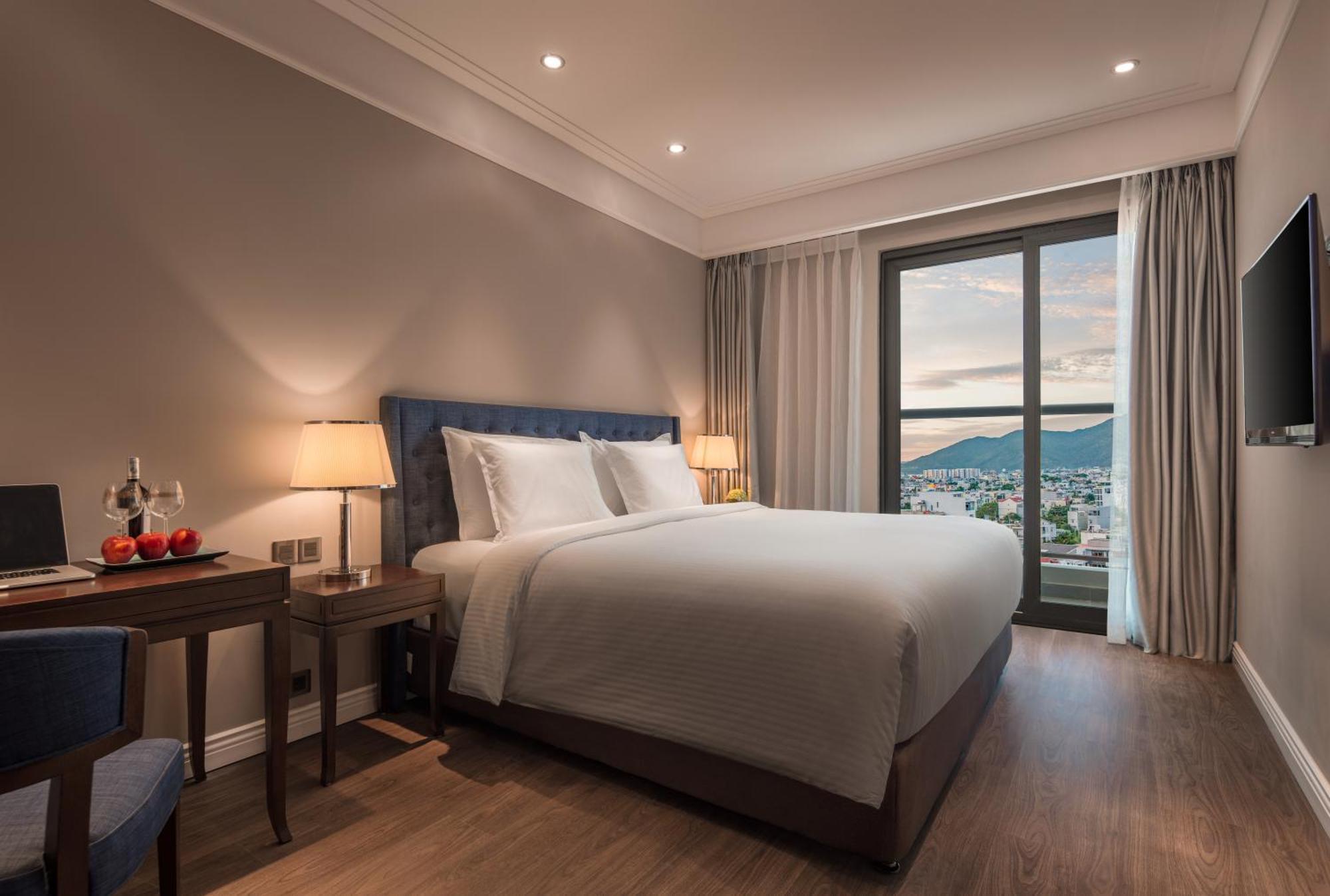 Altara Suites Da Nang by AHG Bagian luar foto