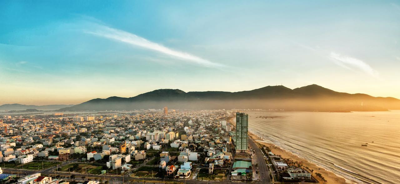 Altara Suites Da Nang by AHG Bagian luar foto