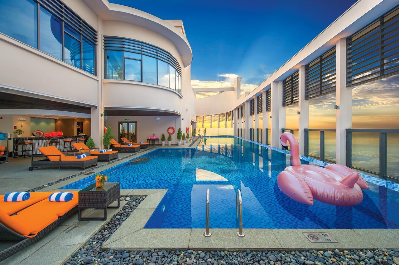 Altara Suites Da Nang by AHG Bagian luar foto